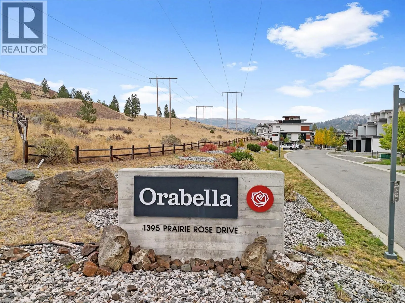 1395 PRAIRIE ROSE Drive Unit# 18