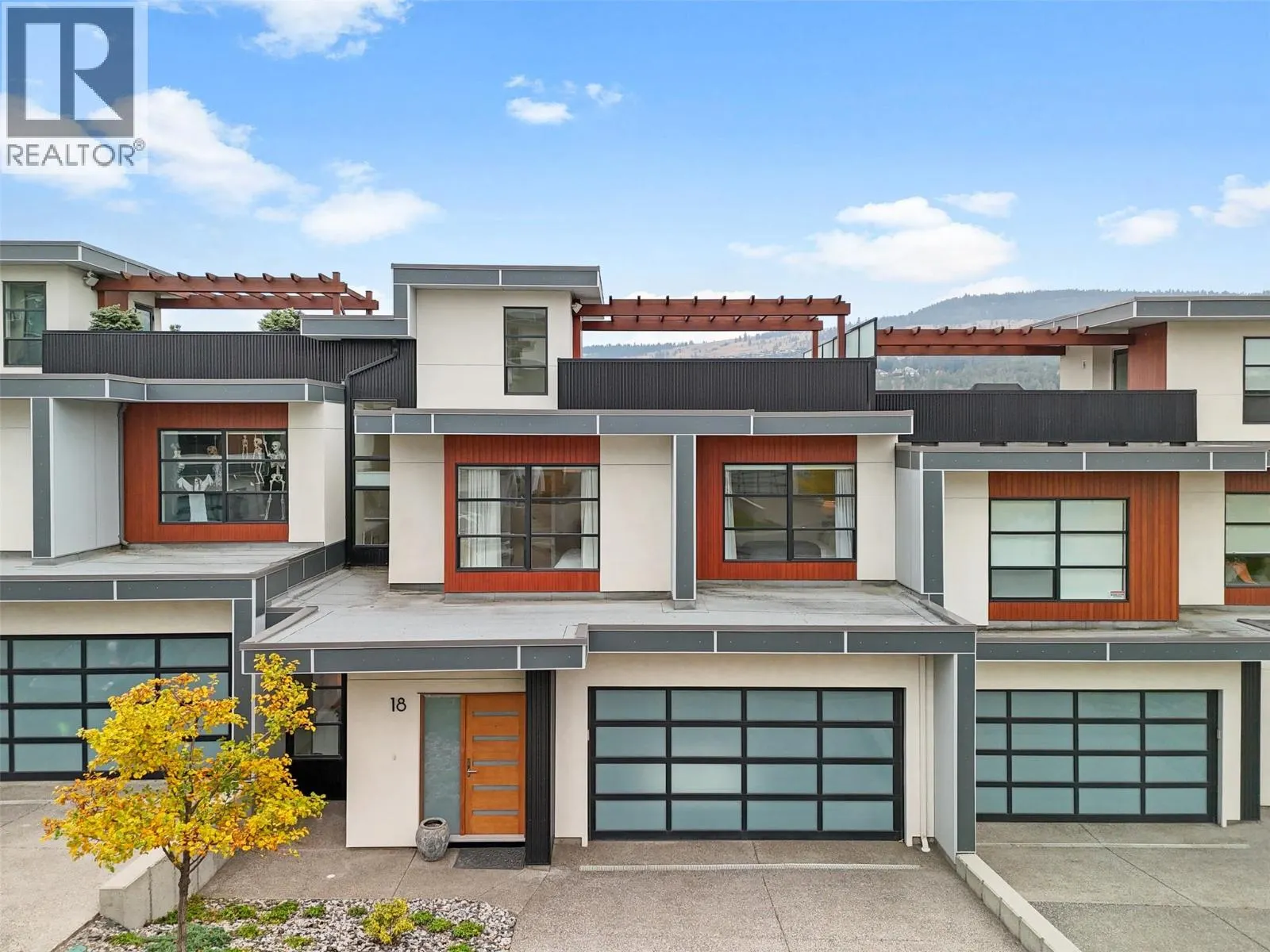 1395 PRAIRIE ROSE Drive Unit# 18