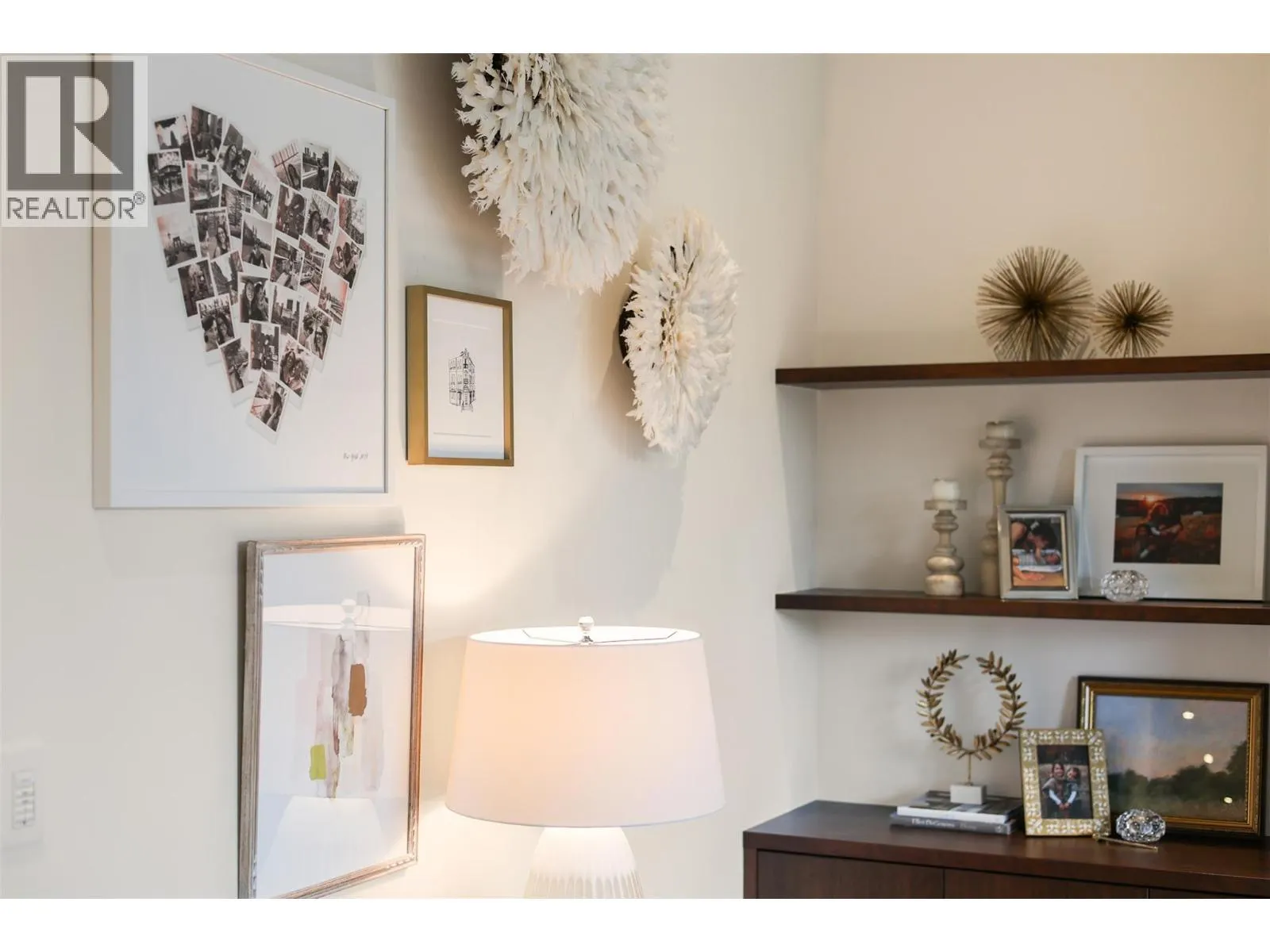 1395 PRAIRIE ROSE Drive Unit# 18