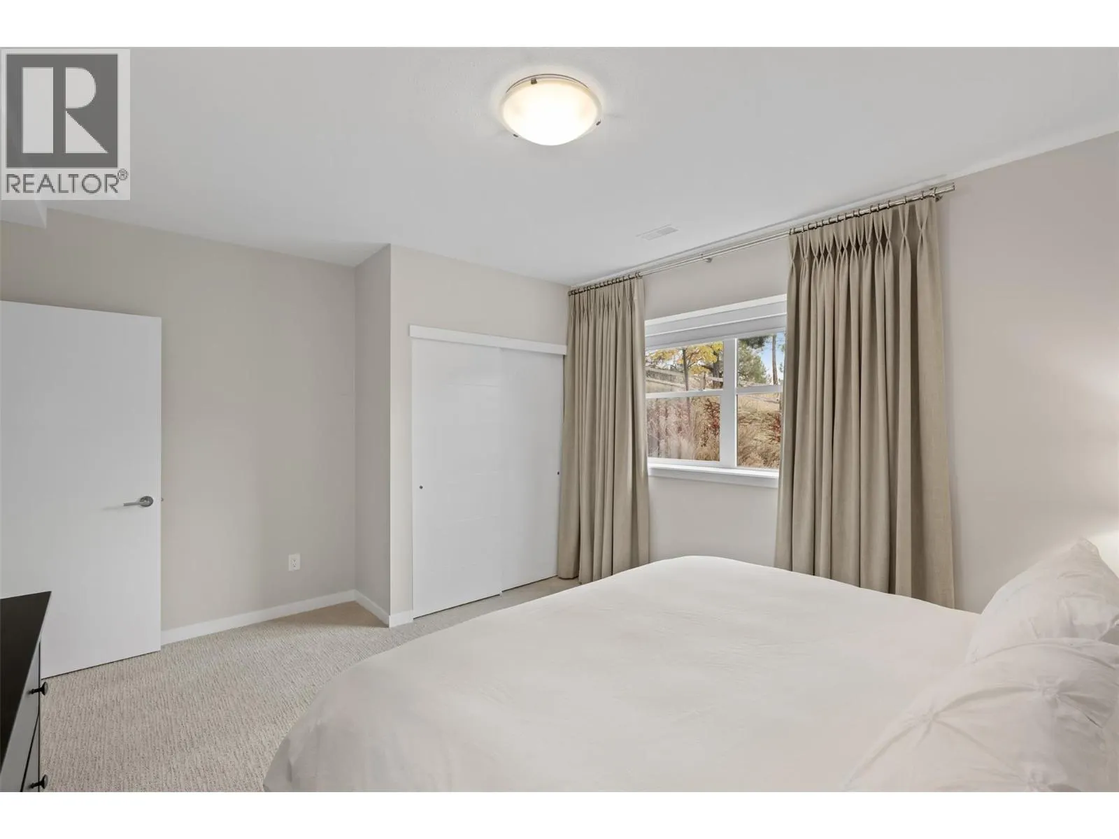 1395 PRAIRIE ROSE Drive Unit# 18