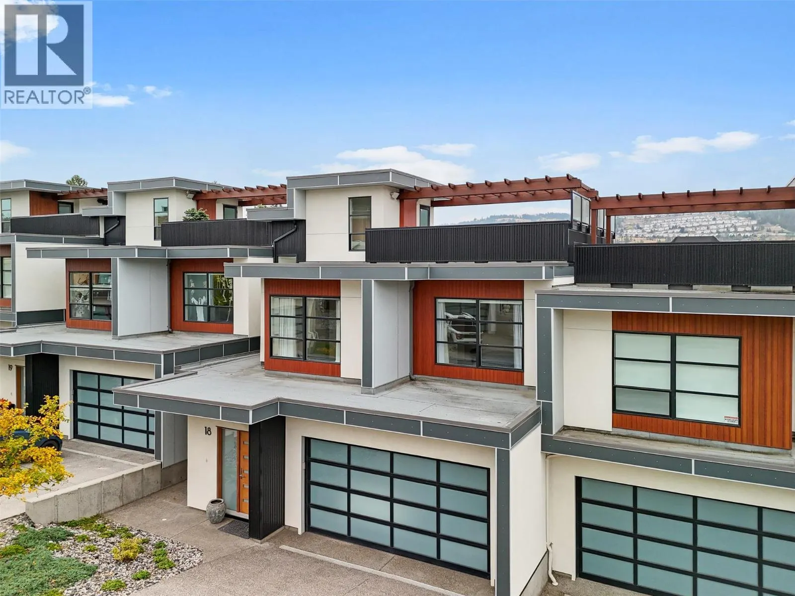 1395 PRAIRIE ROSE Drive Unit# 18