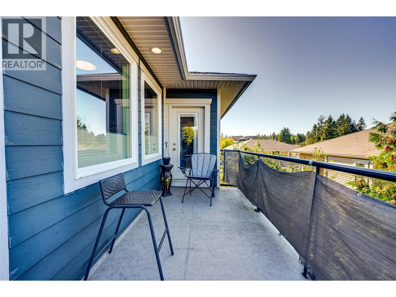 2485 Hornby Terrace