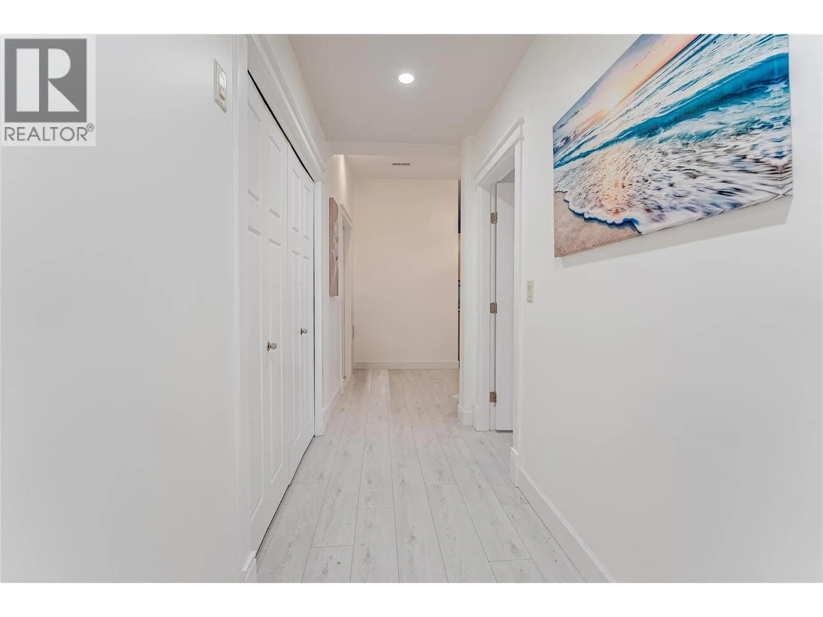 2485 Hornby Terrace