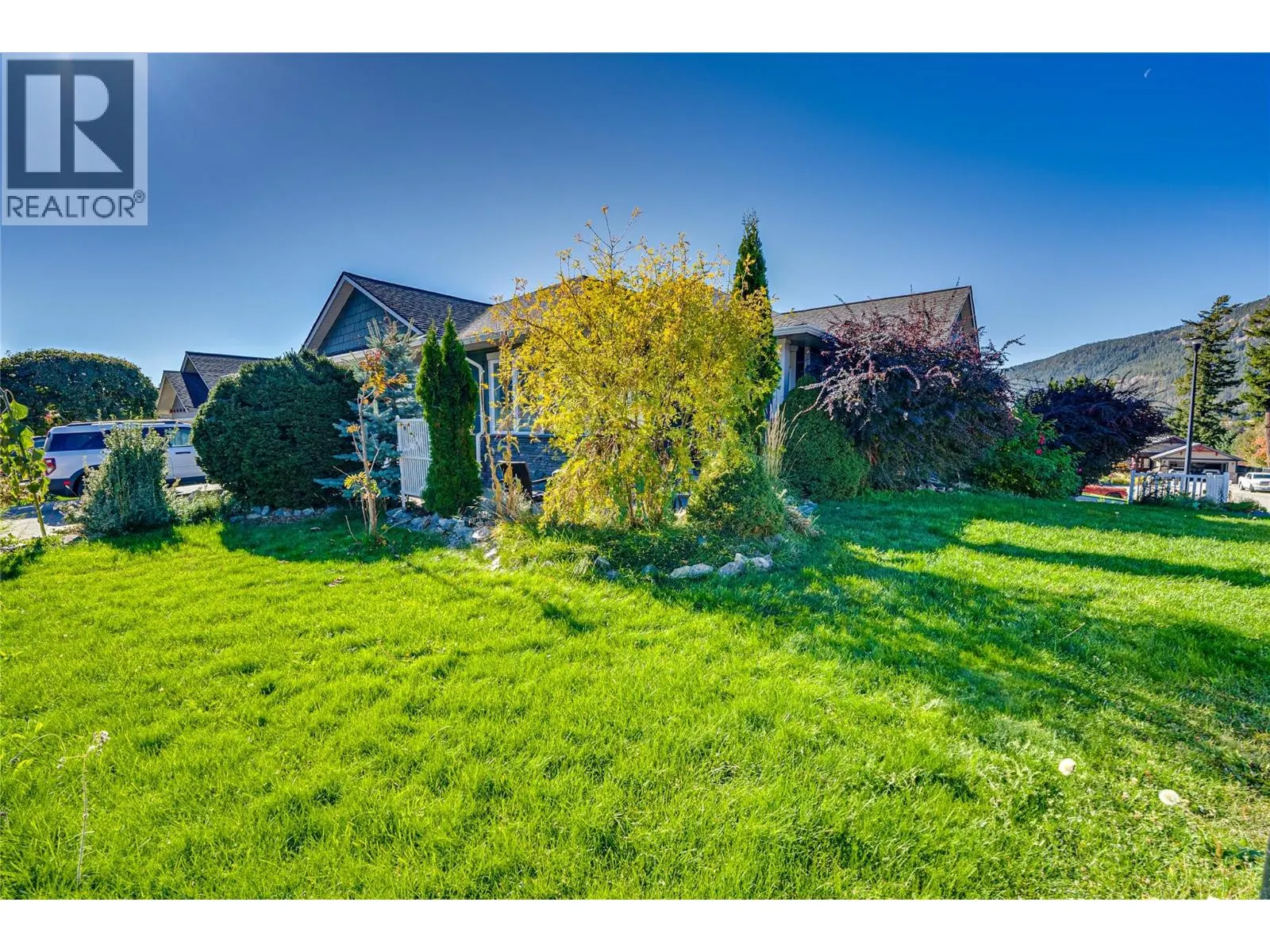 2485 Hornby Terrace
