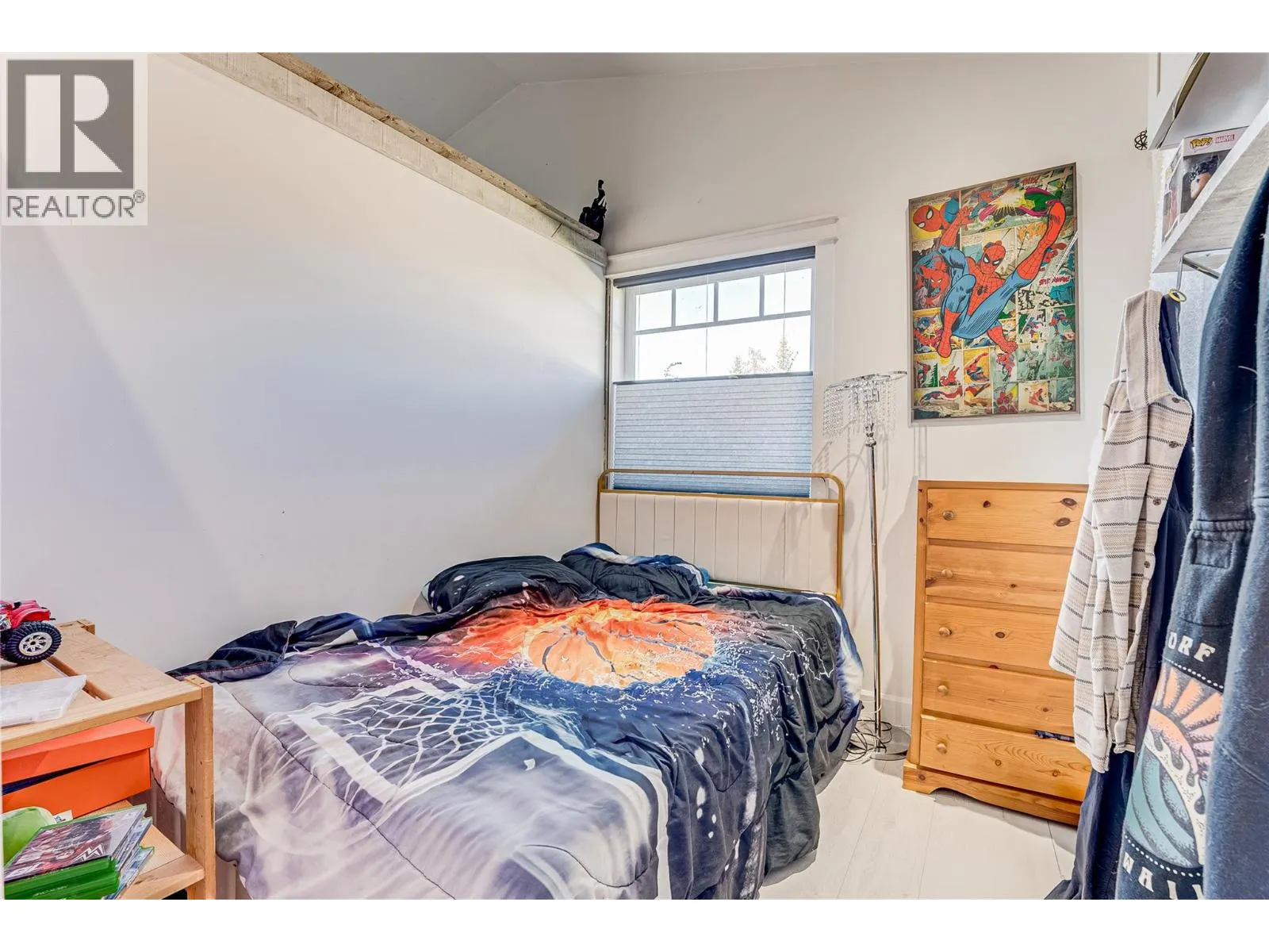 2485 Hornby Terrace