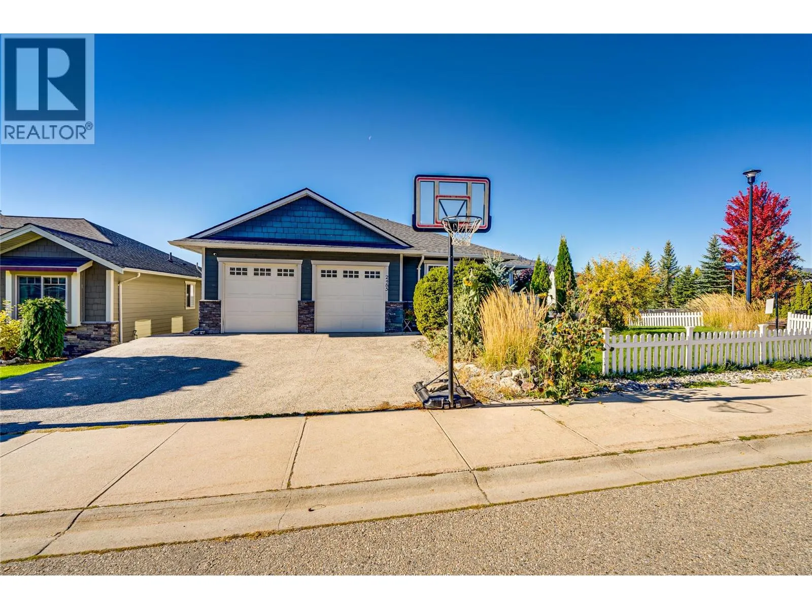 2485 Hornby Terrace