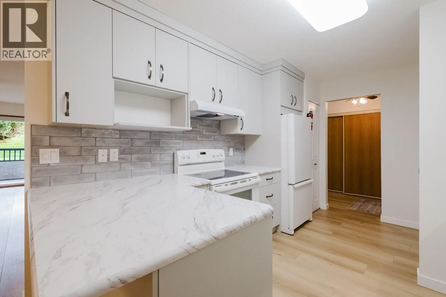 262 KINNEY Avenue Unit# 104