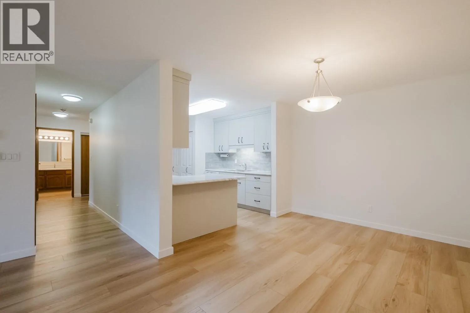 262 KINNEY Avenue Unit# 104