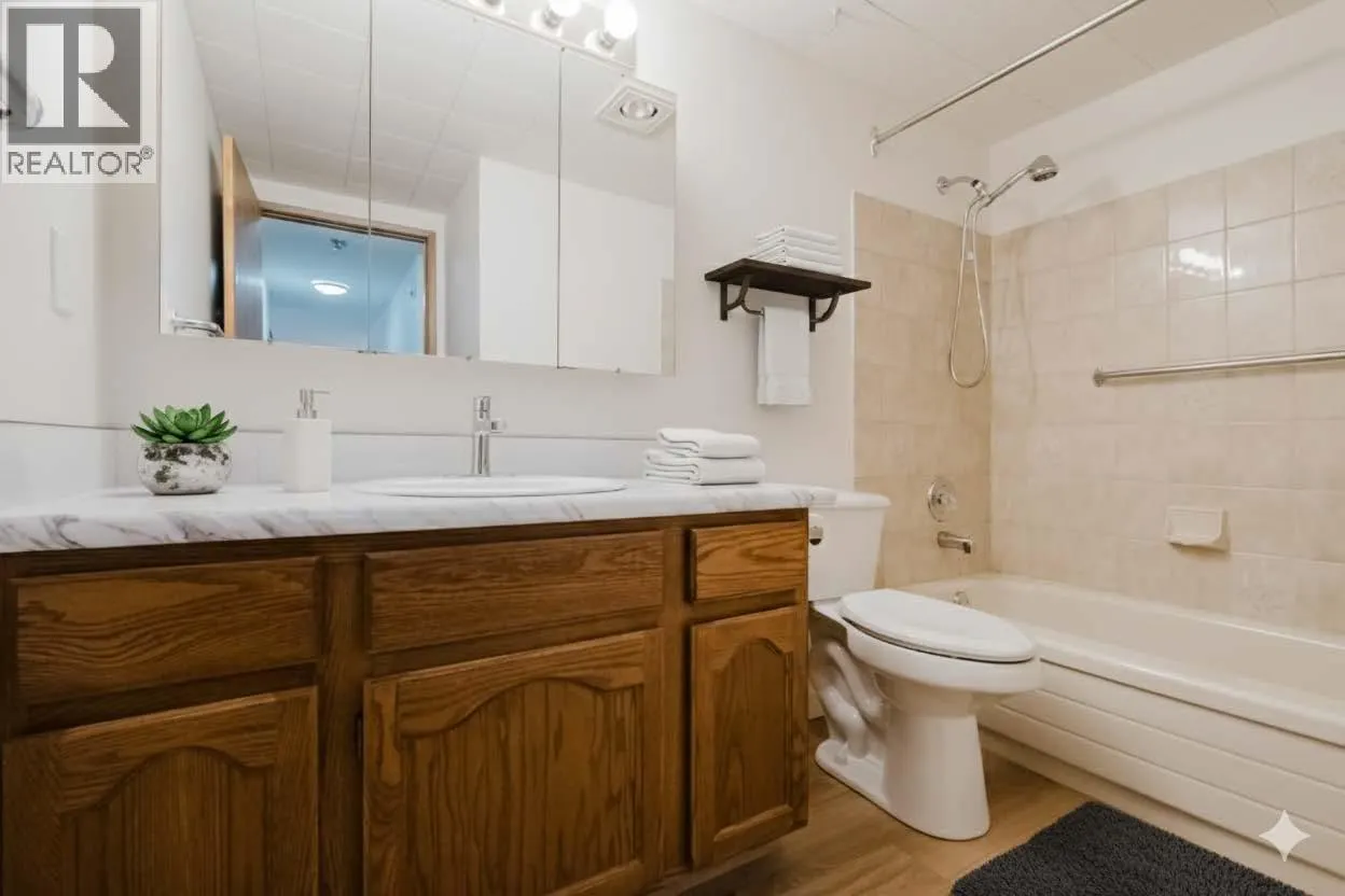 262 KINNEY Avenue Unit# 104