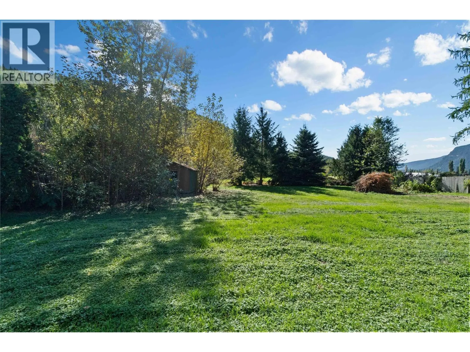 1245 Maclean Mcpherson Road