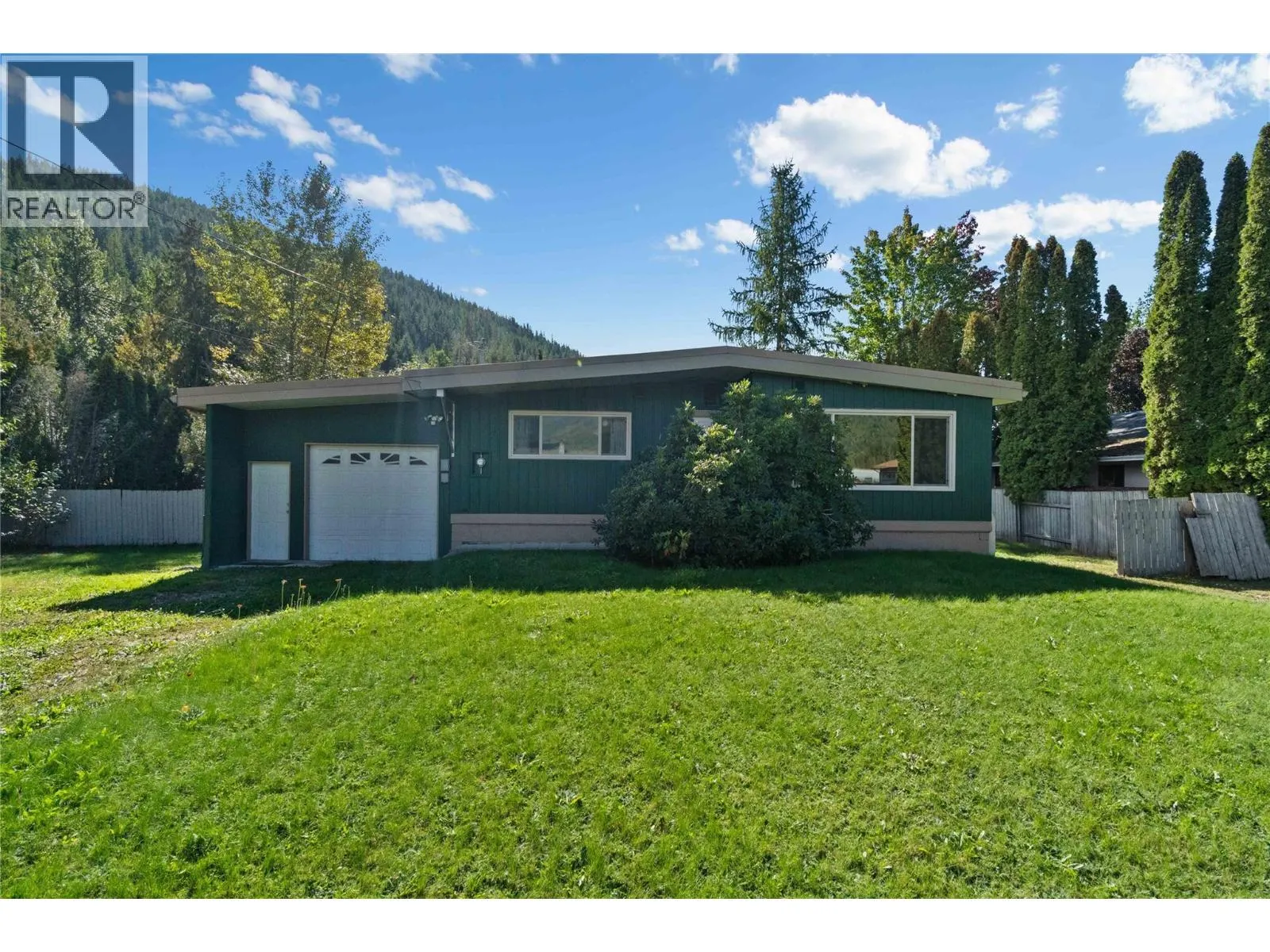 1245 Maclean Mcpherson Road