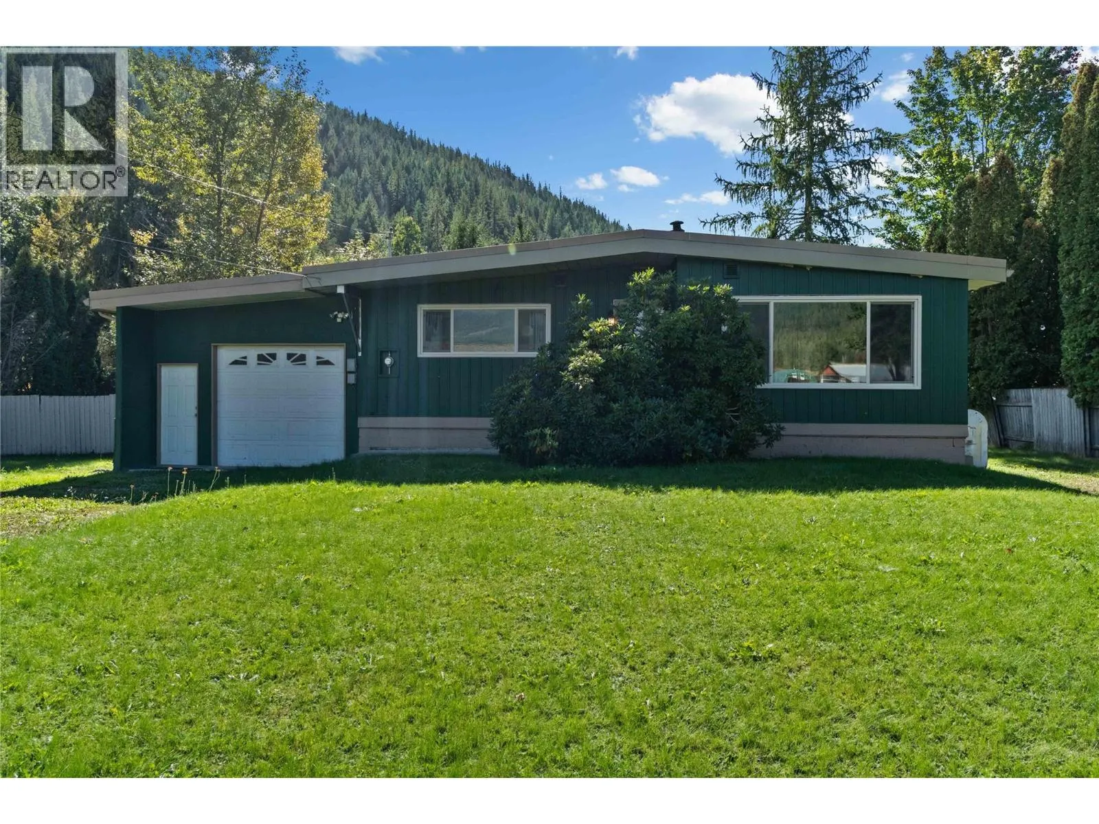1245 Maclean Mcpherson Road
