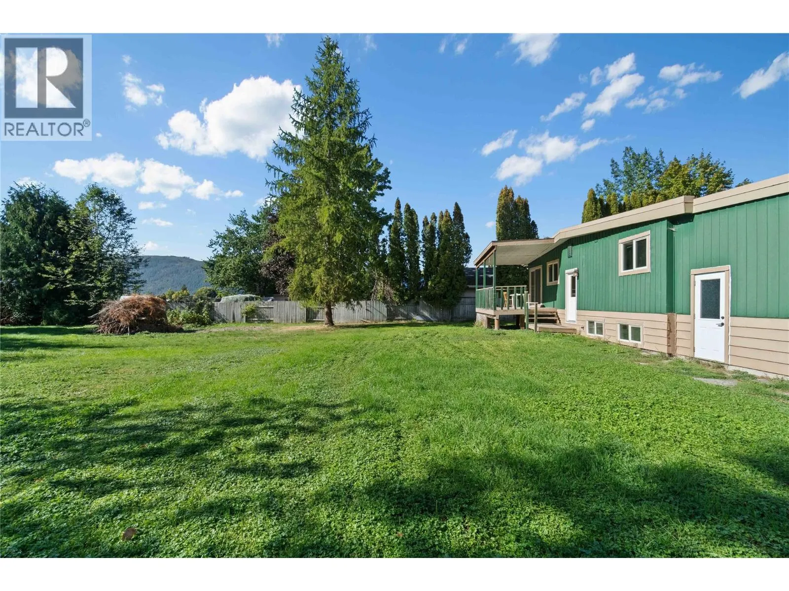 1245 Maclean Mcpherson Road