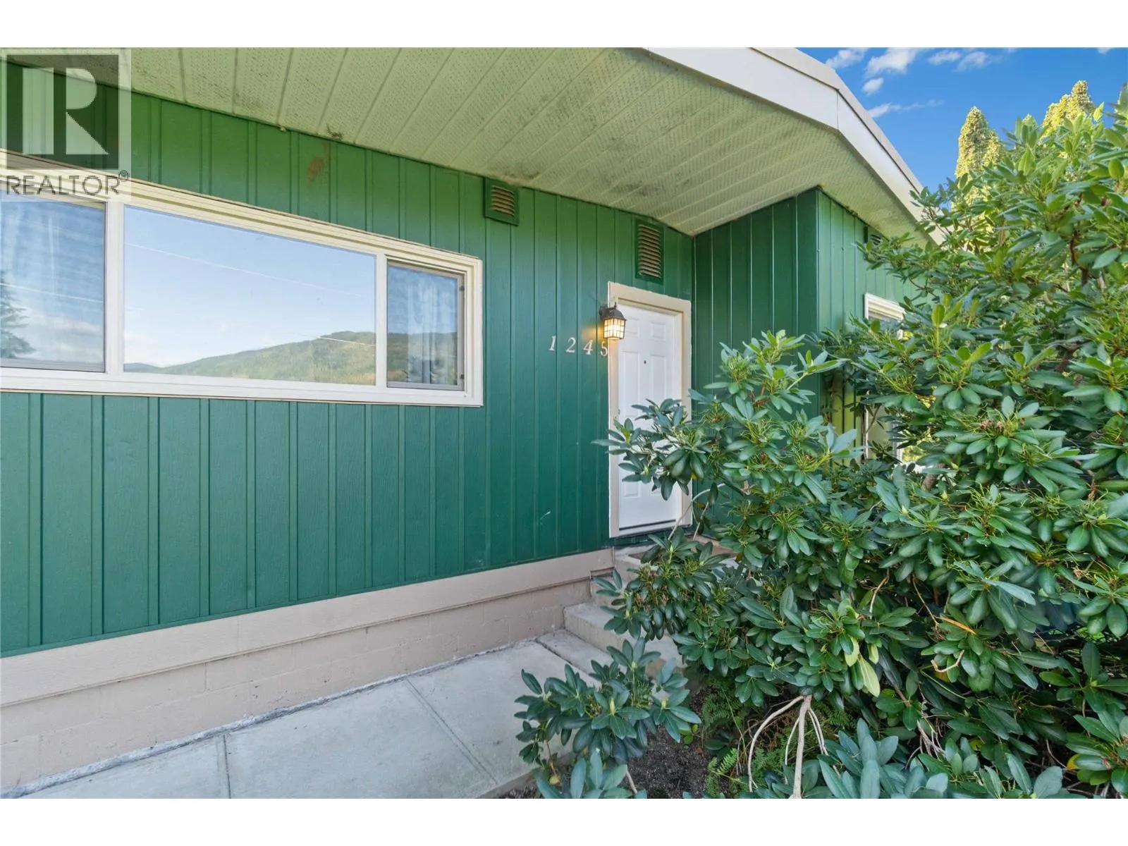 1245 Maclean Mcpherson Road