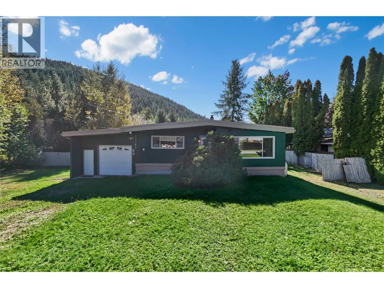 1245 Maclean Mcpherson Road