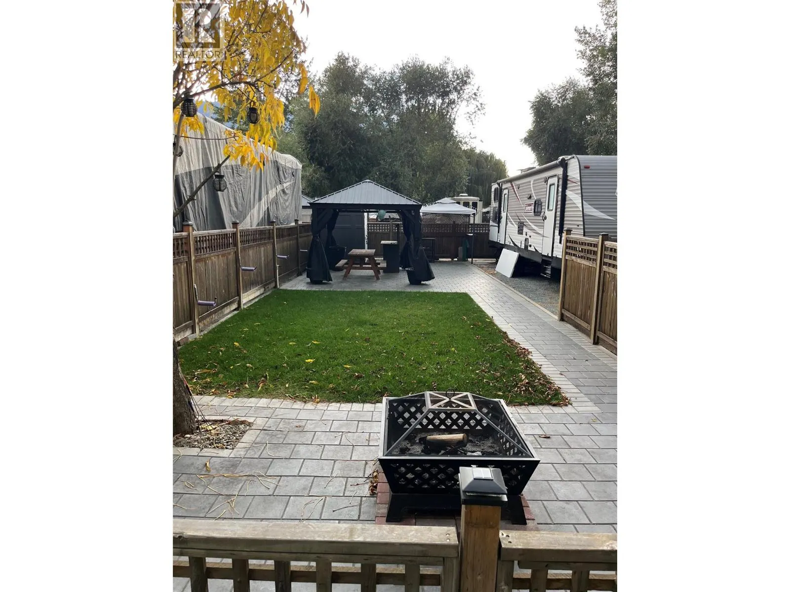 55 Cottonwood Drive N