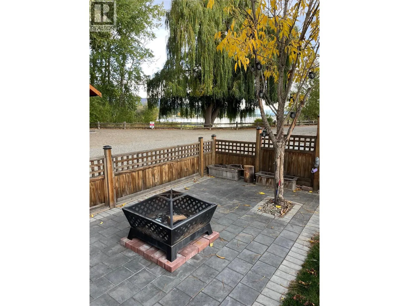 55 Cottonwood Drive N