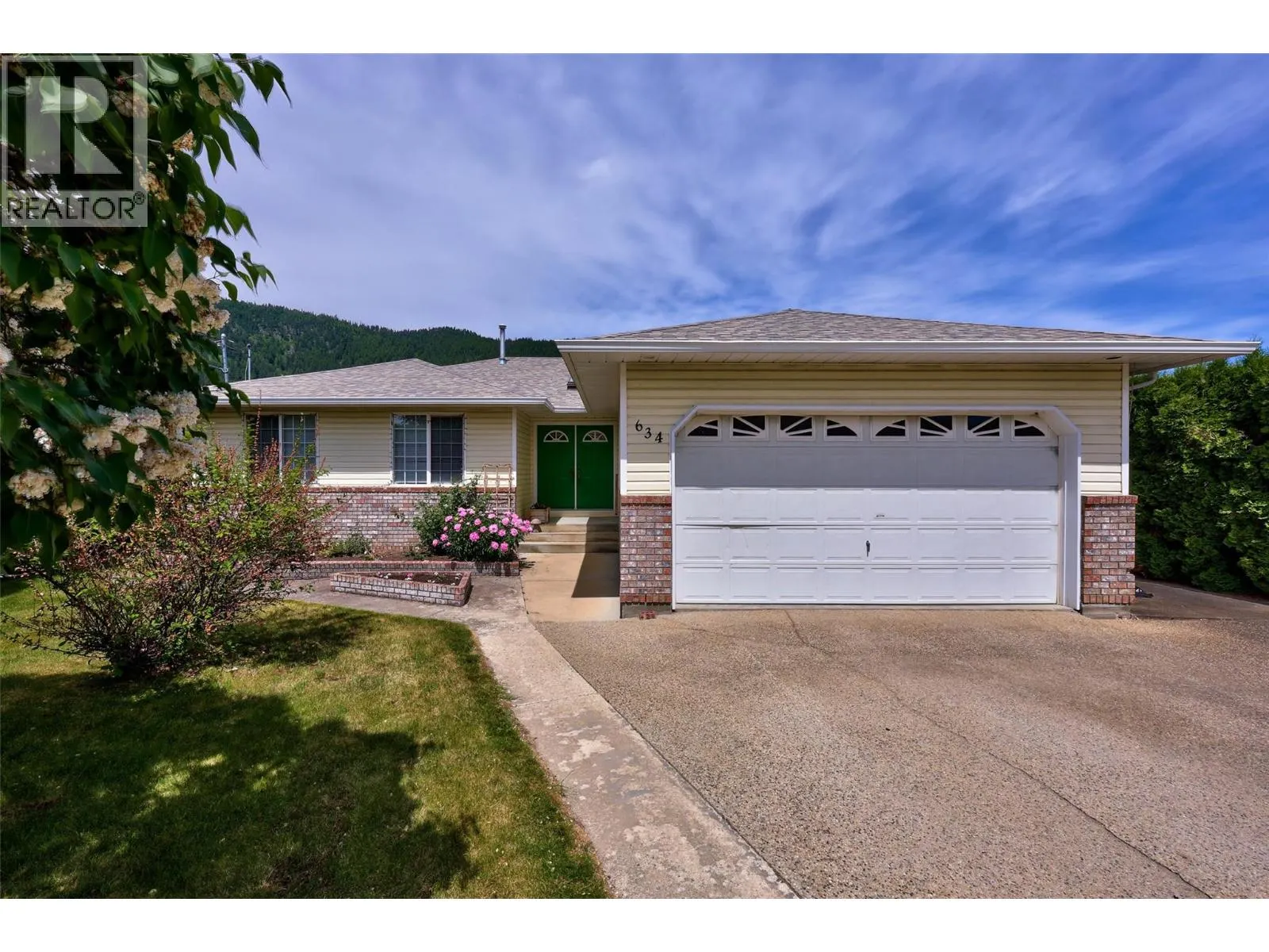 634 Hysop Place