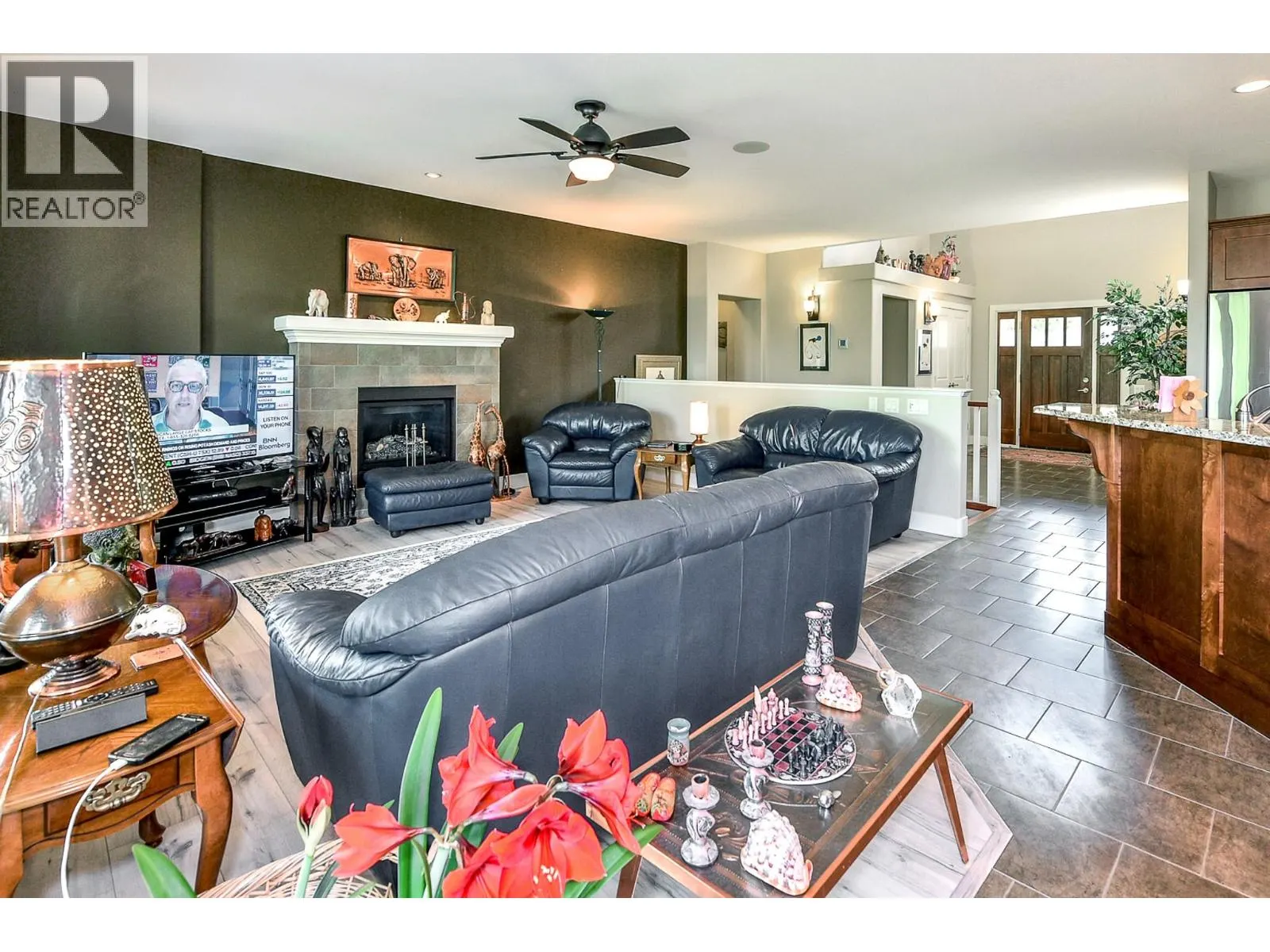 2450 Selkirk Drive Unit# 8