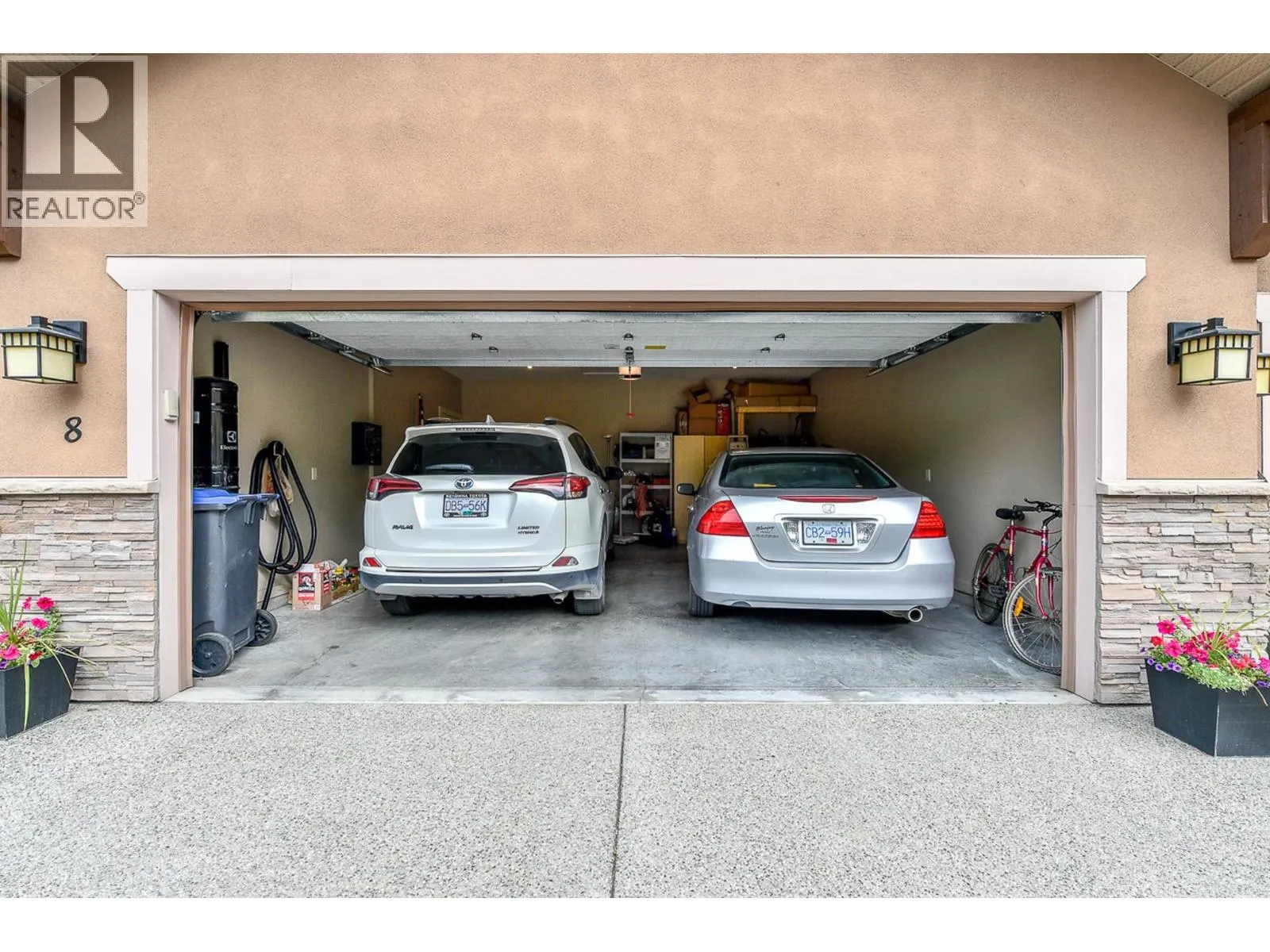 2450 Selkirk Drive Unit# 8
