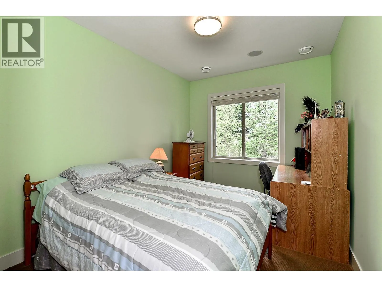 2450 Selkirk Drive Unit# 8