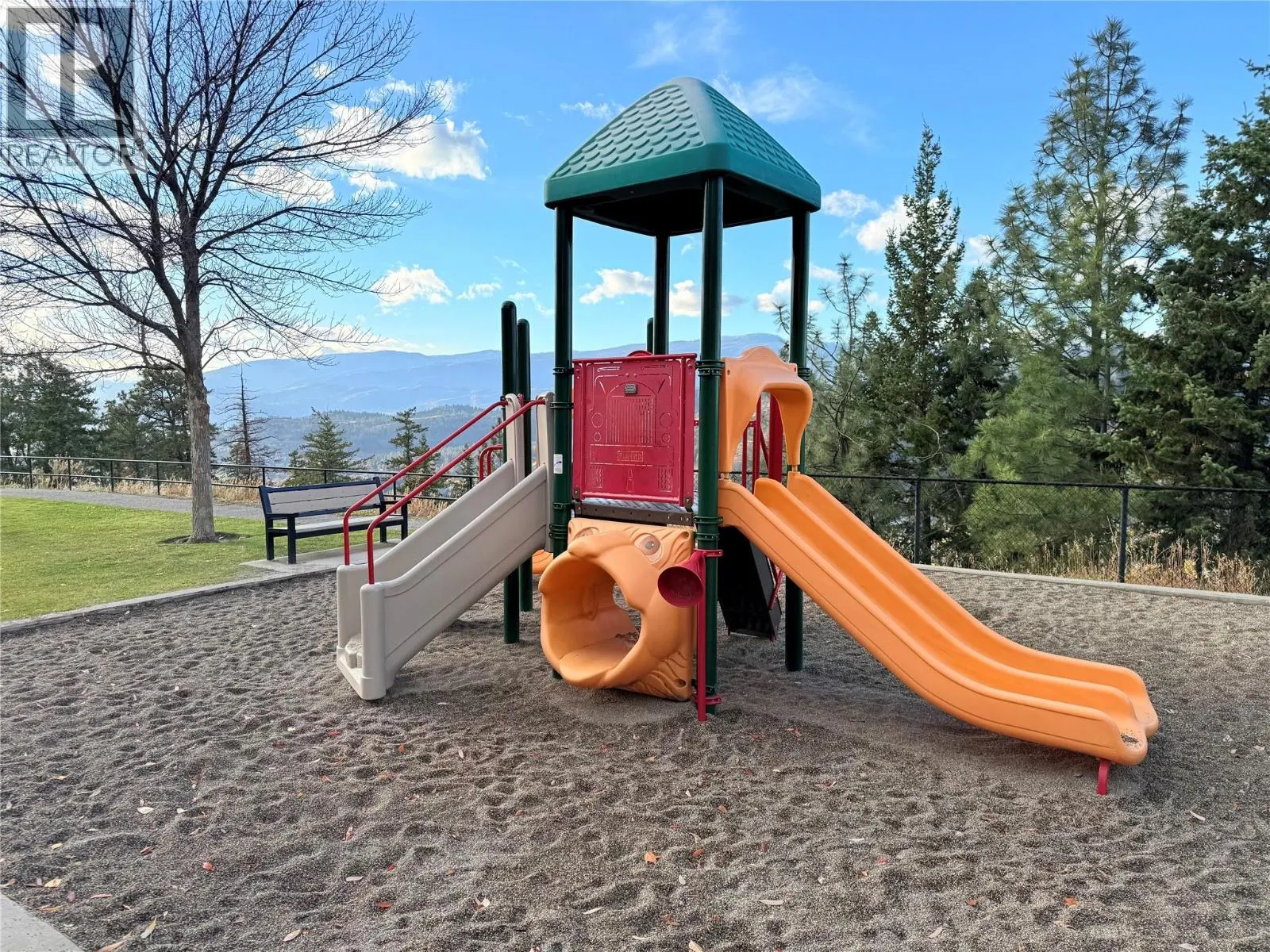 2450 Selkirk Drive Unit# 8