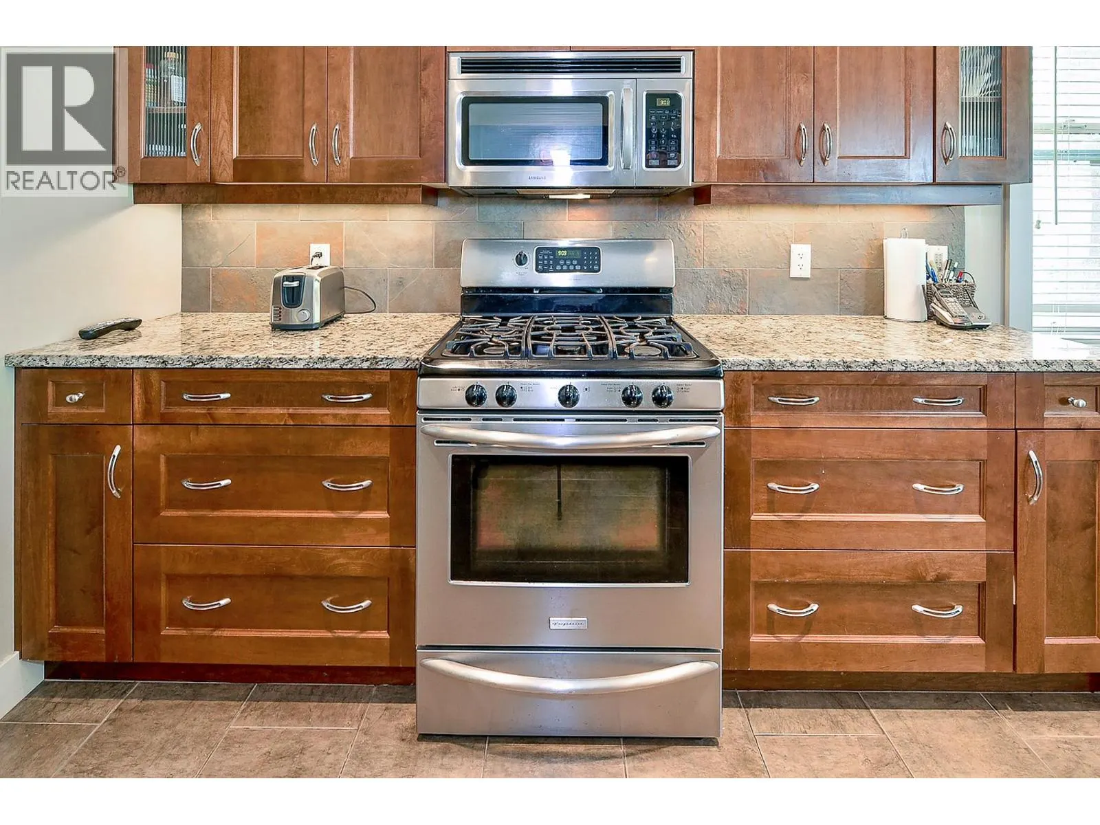 2450 Selkirk Drive Unit# 8