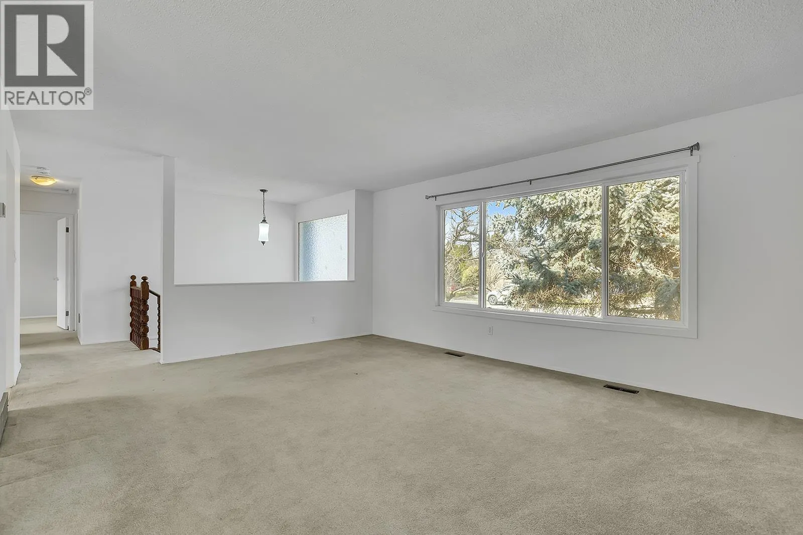 811 Tamarack Drive