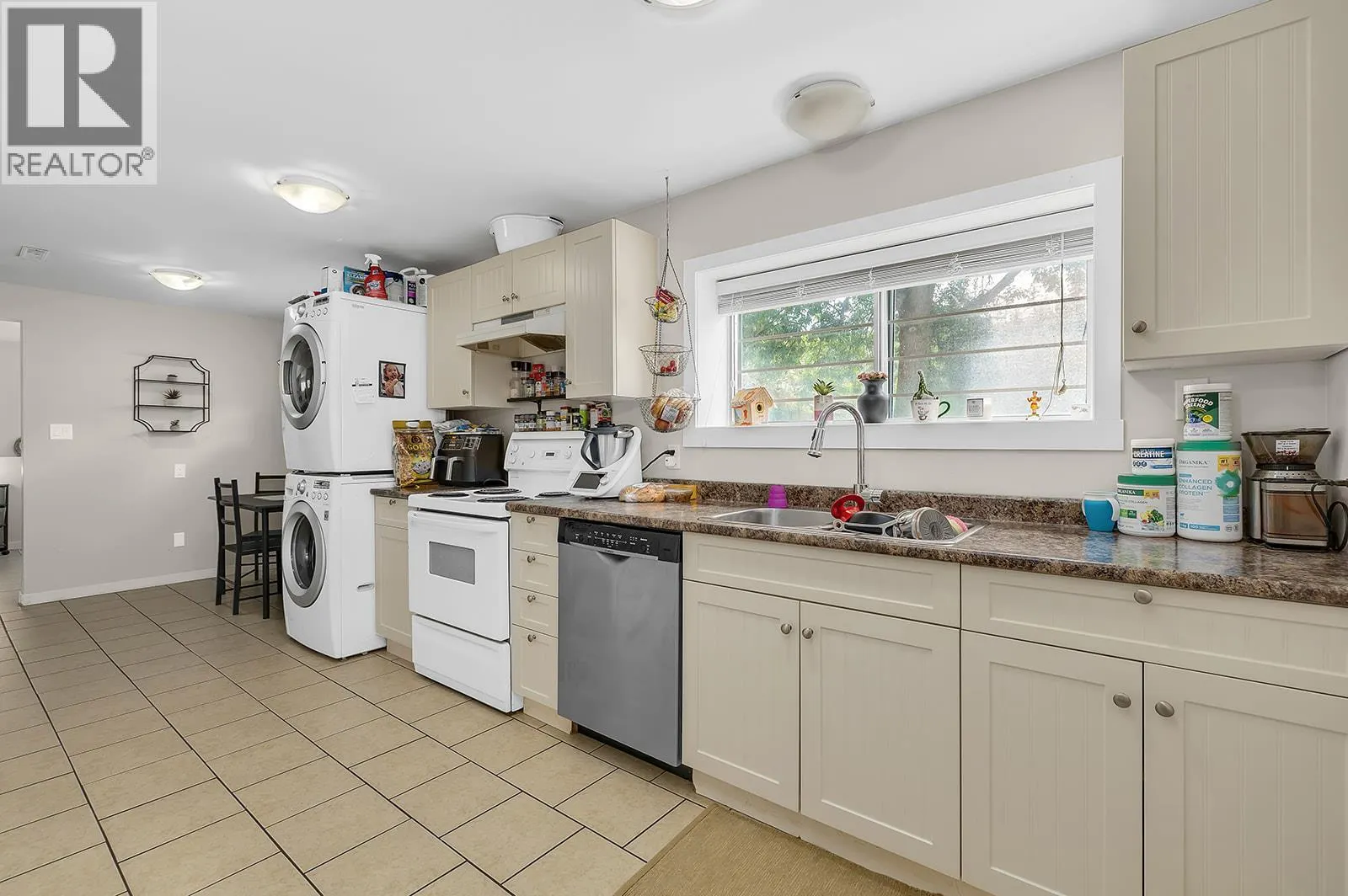 811 Tamarack Drive