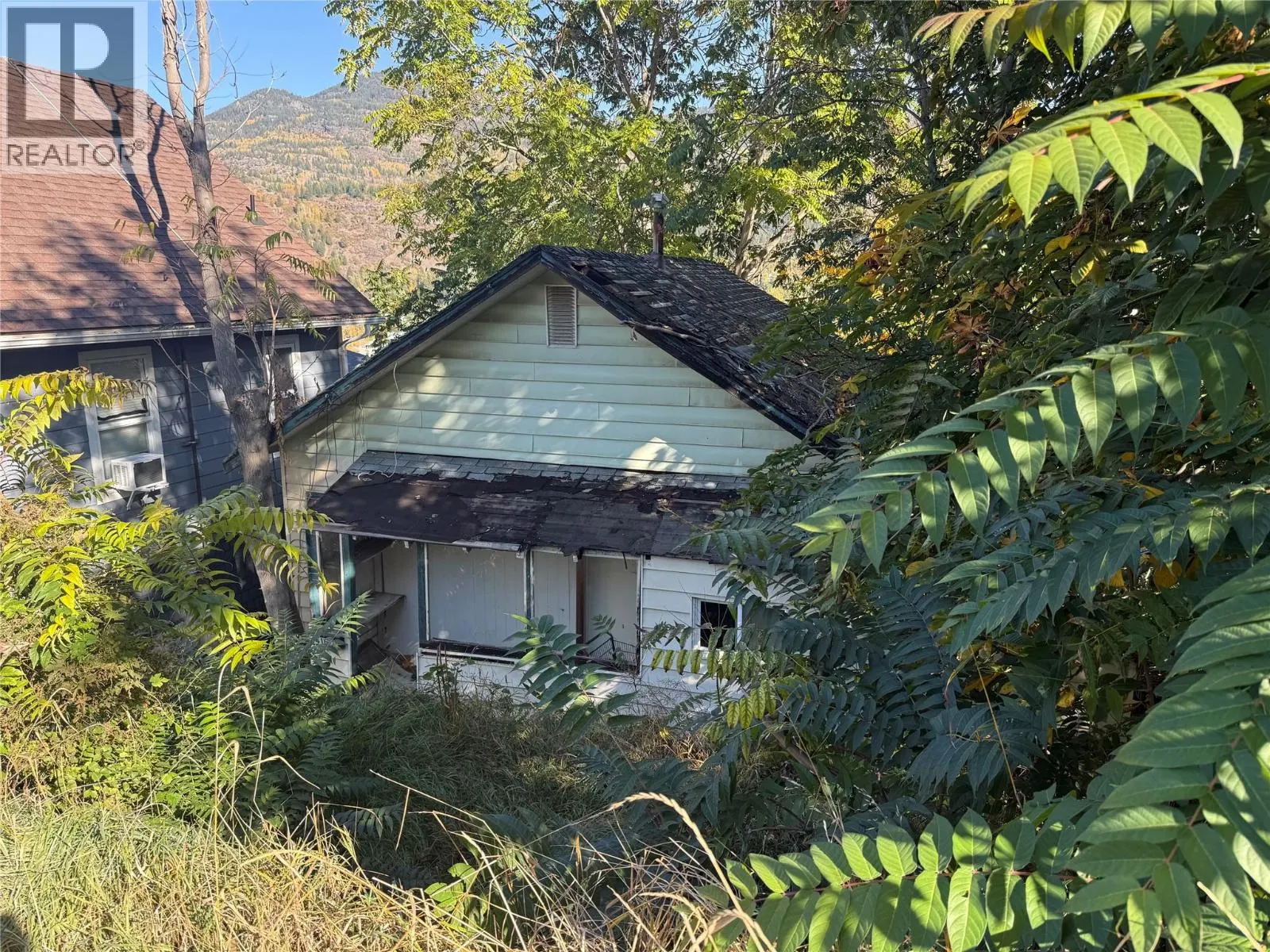 1414 Ash Street