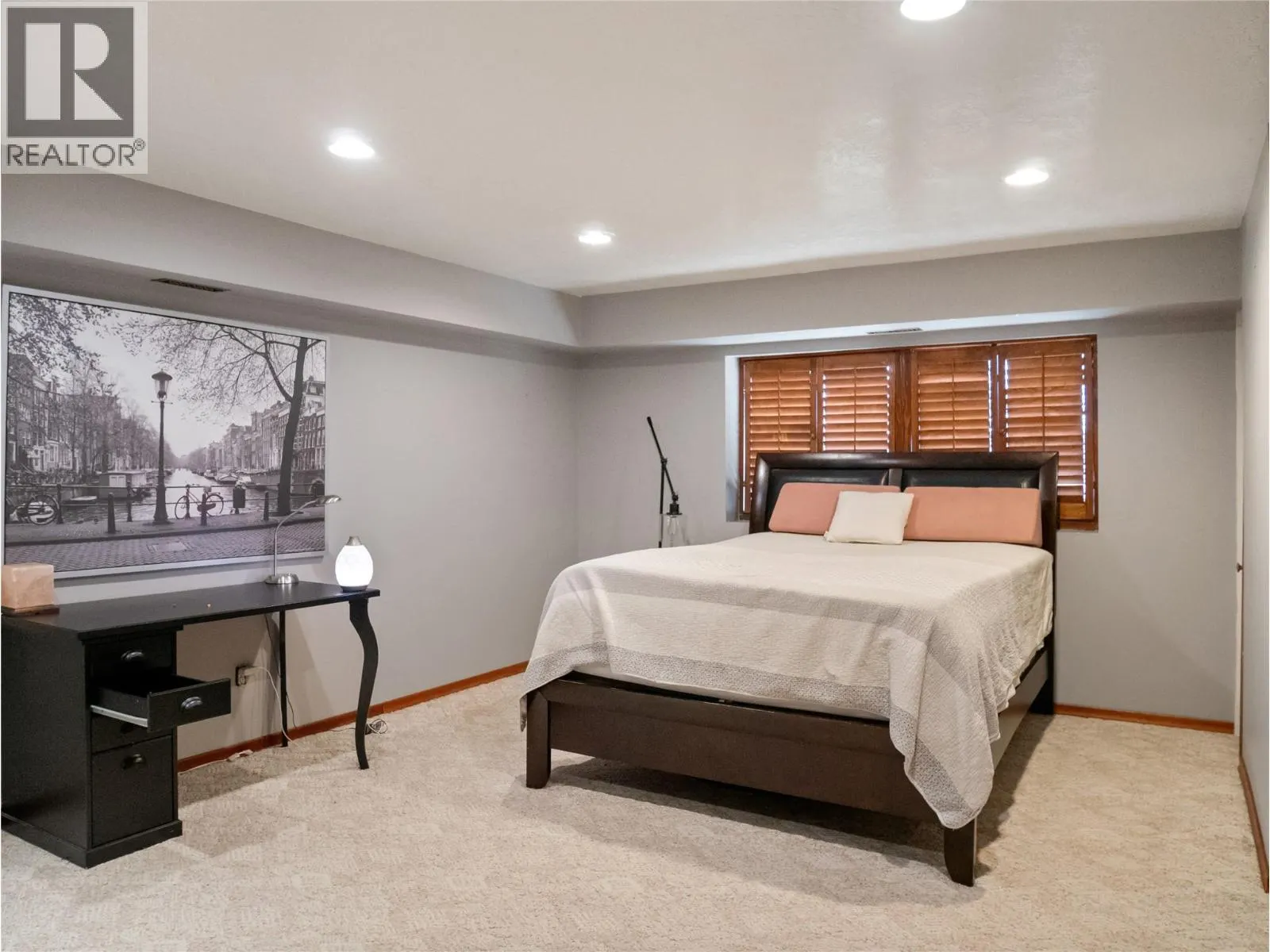 6879 217 Road