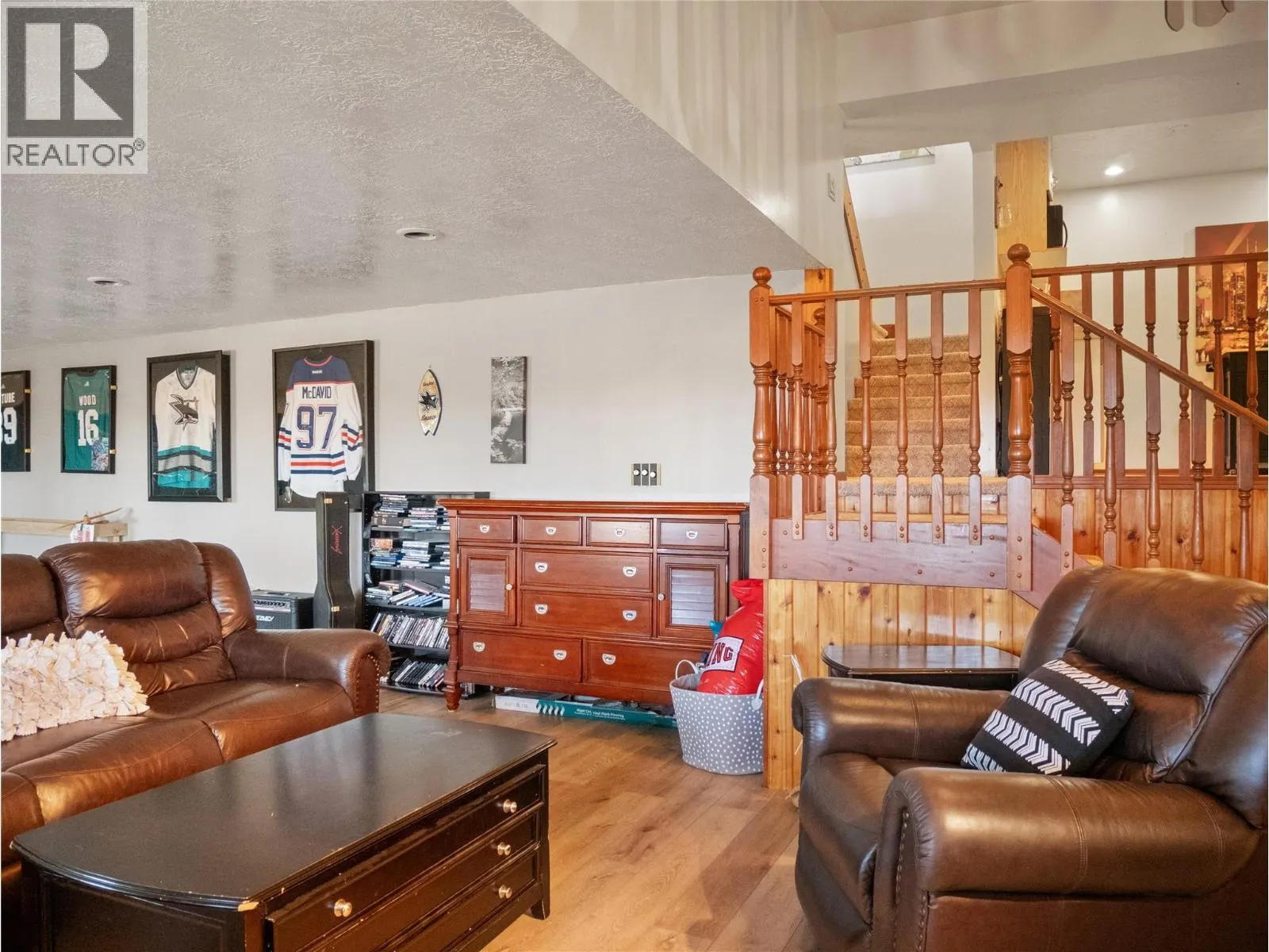 6879 217 Road
