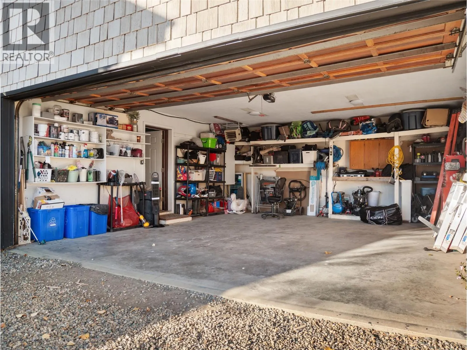 6879 217 Road