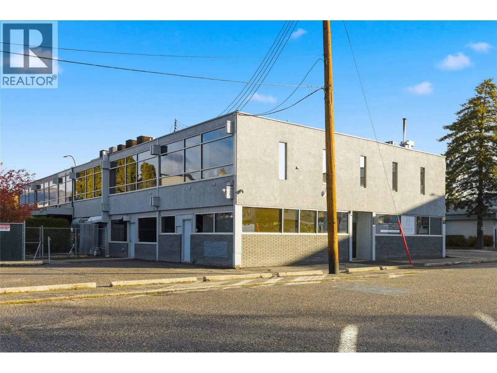 1710 Ellis Street Unit# 18/19