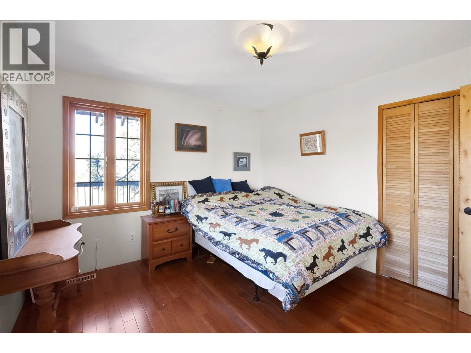 518 Sunny Bay Road