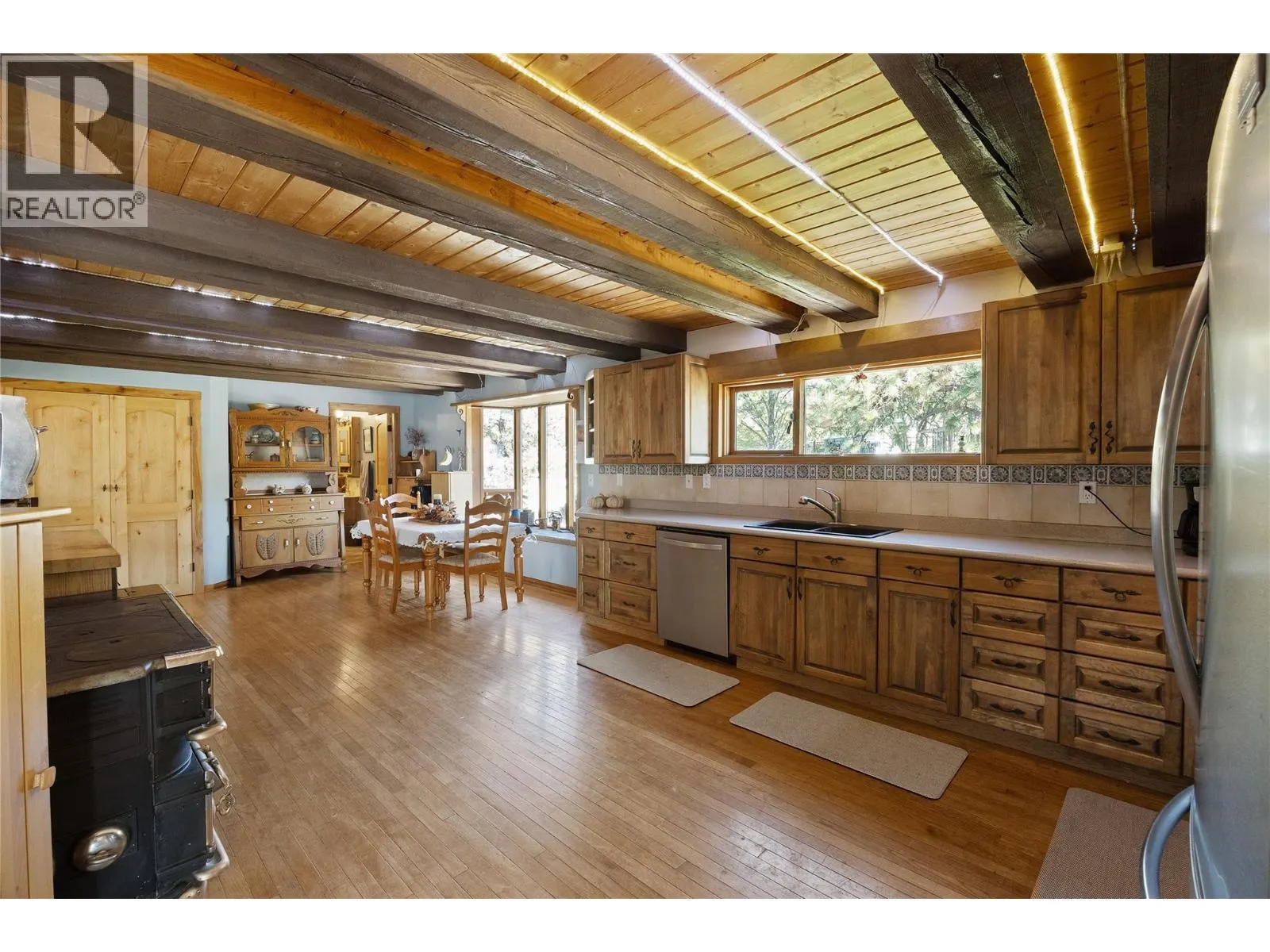 518 Sunny Bay Road
