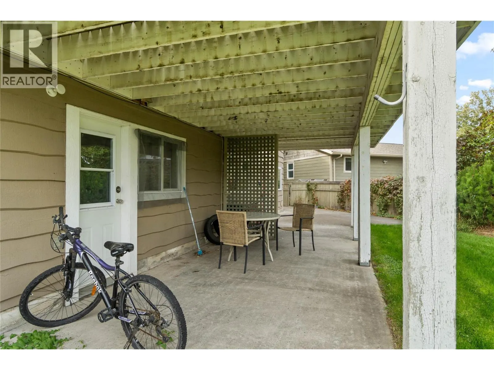 209 Bestwick E Court