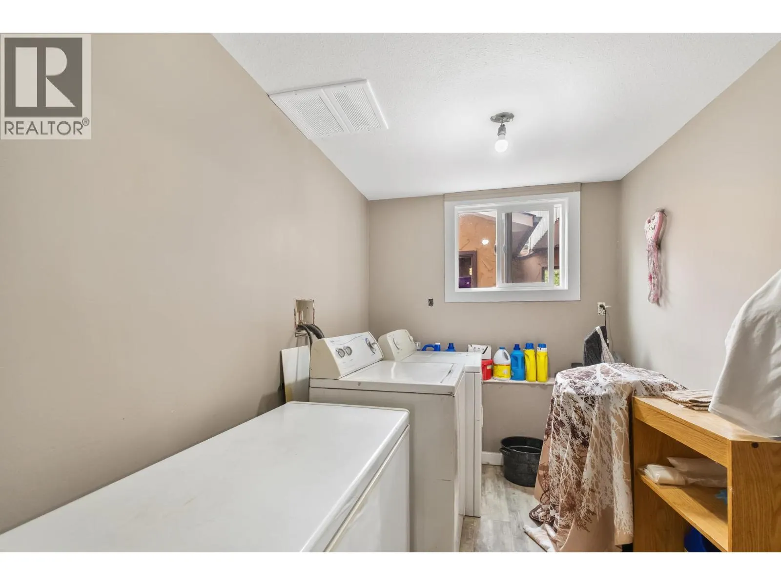 3512 Old Okanagan Highway