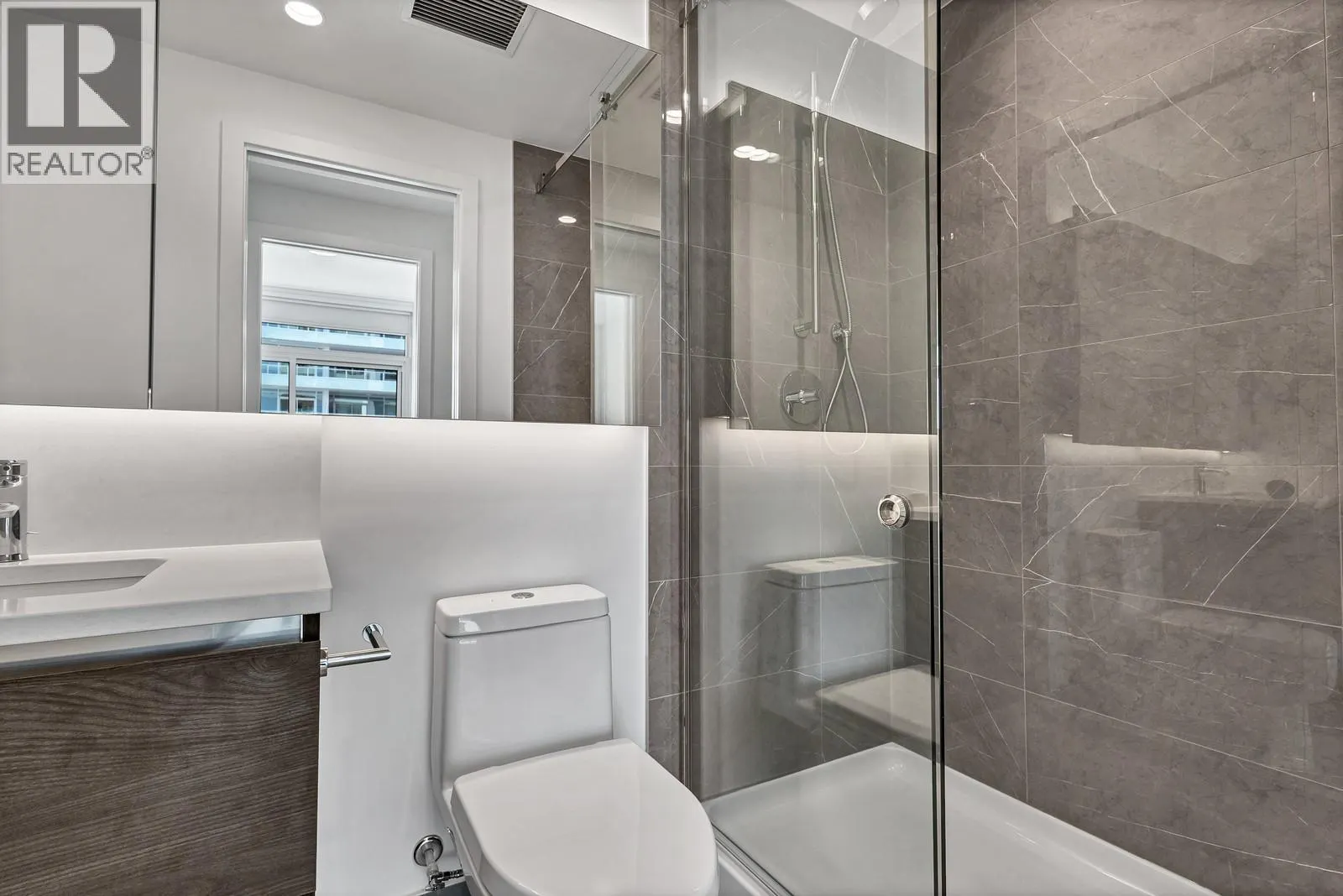 238 Leon Avenue Unit# 1104