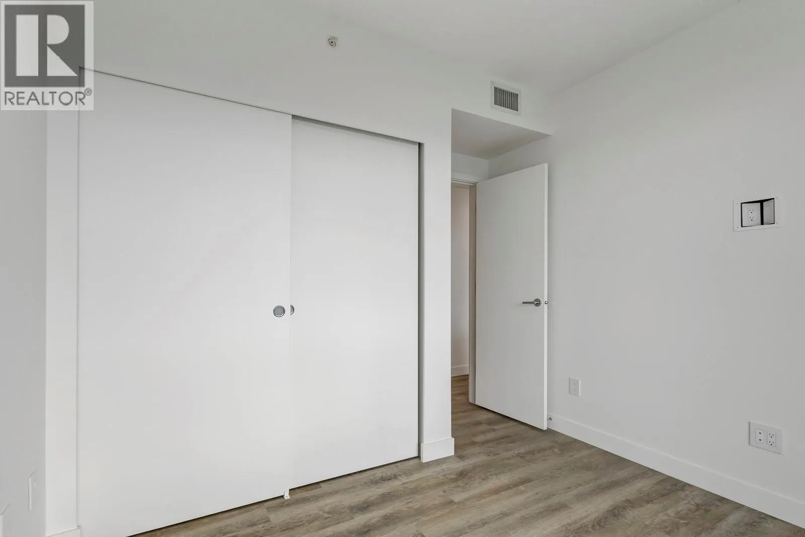 238 Leon Avenue Unit# 1104
