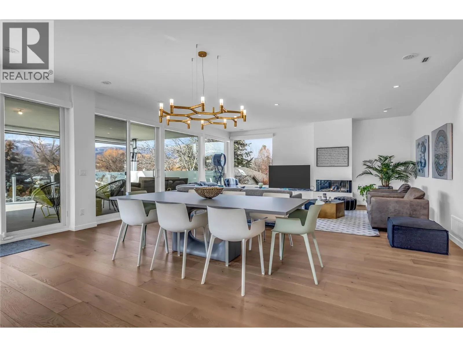 2630 Bath Street Unit# 201