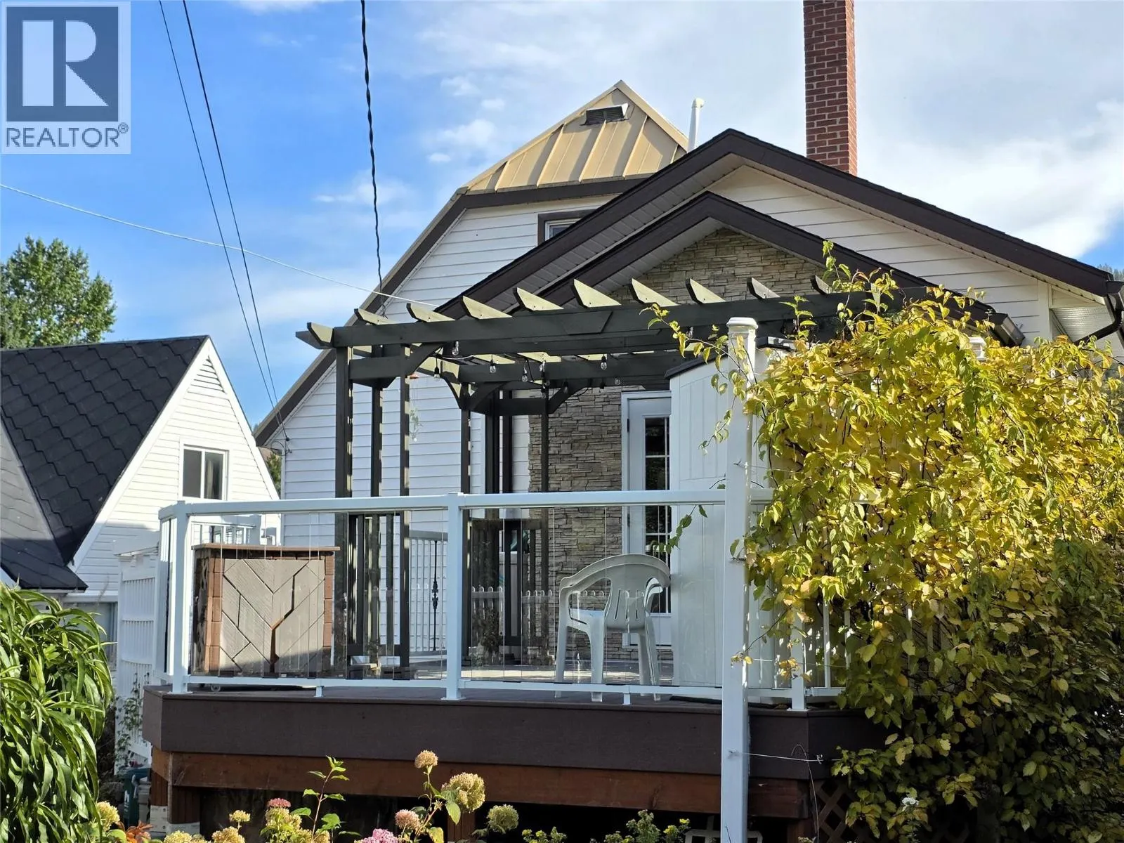 745 Kipling Street