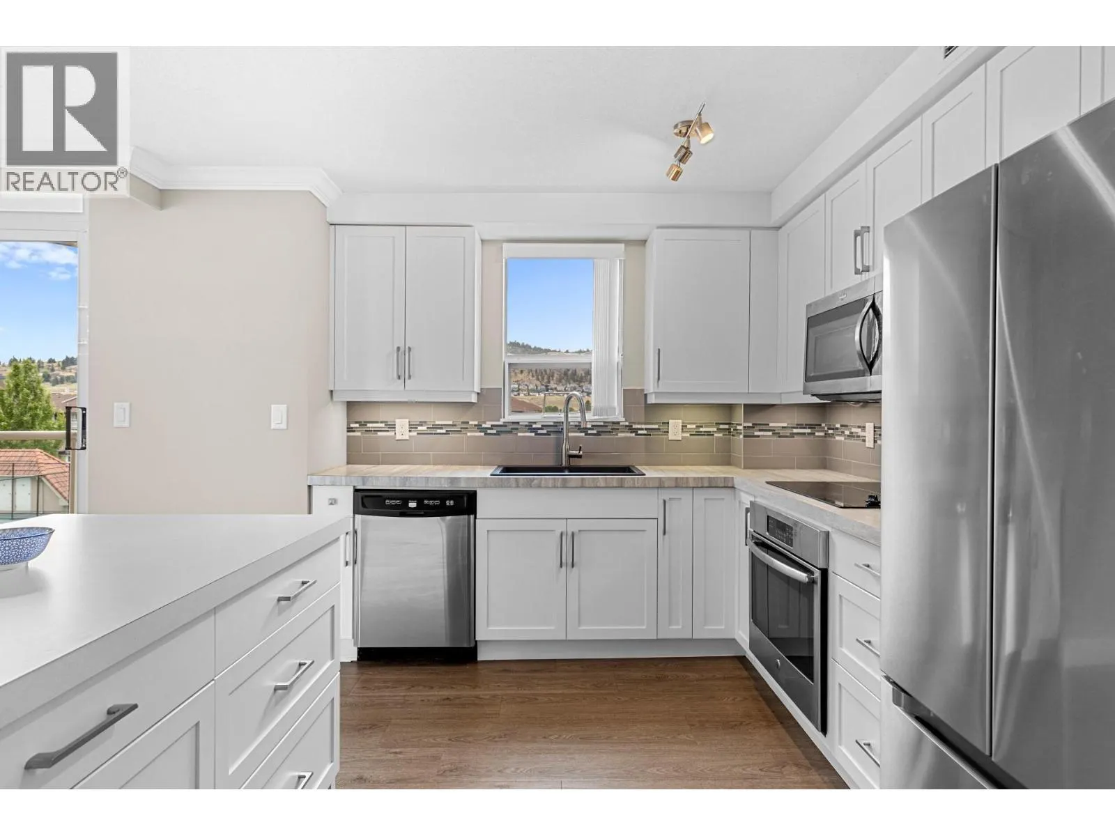 1152 Sunset Drive Unit# 501