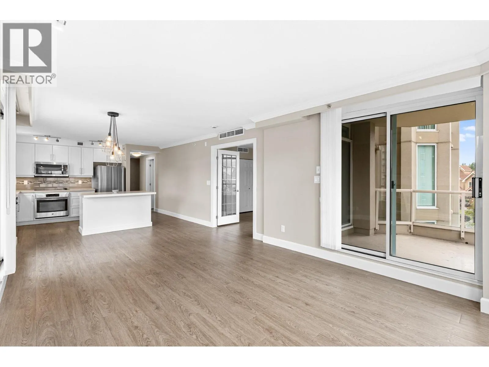 1152 Sunset Drive Unit# 501