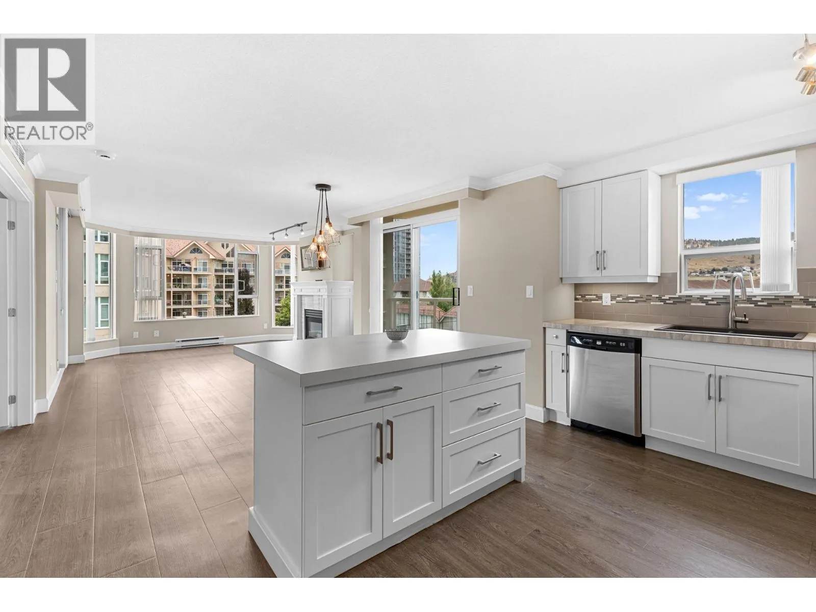1152 Sunset Drive Unit# 501