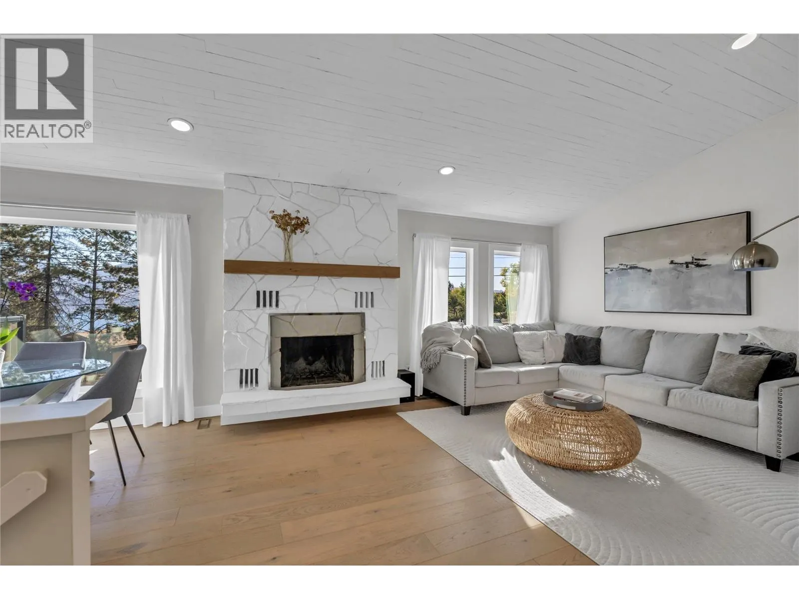 3904 Dryden Road
