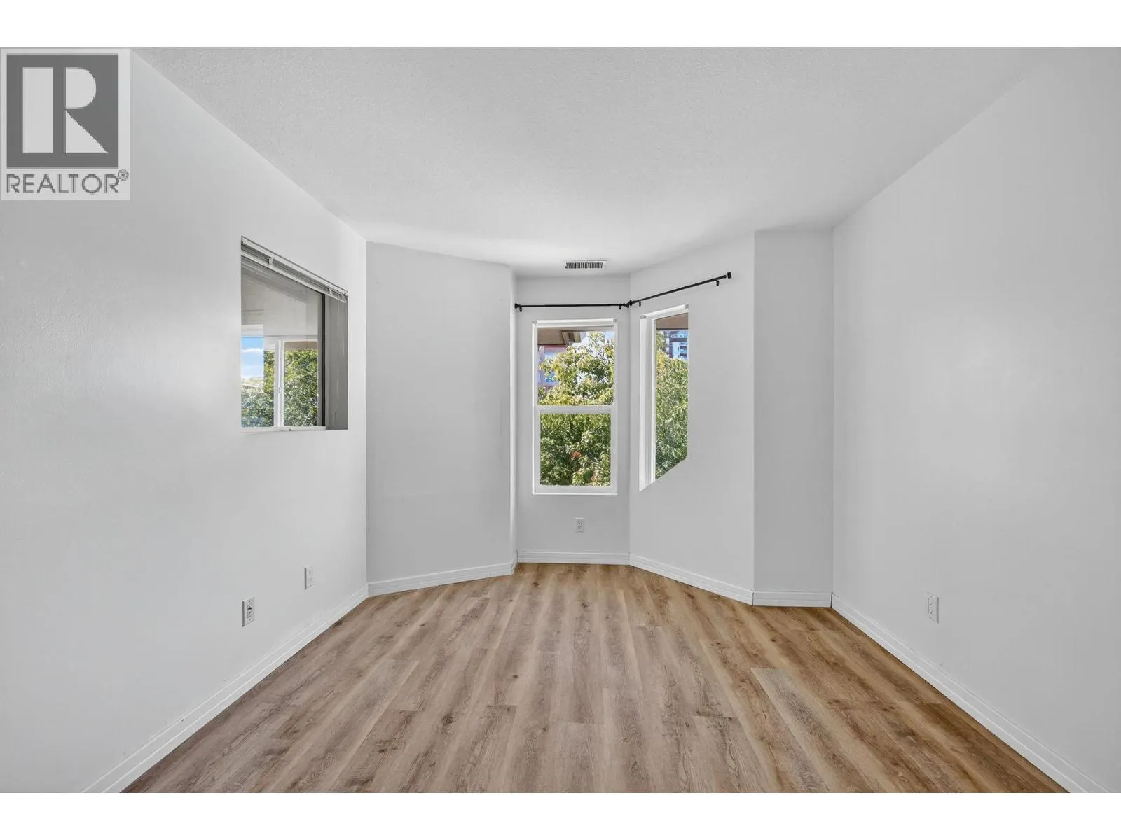 1965 Durnin Road Unit# 308