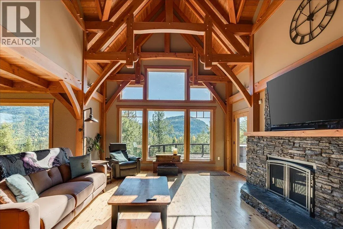127 GRIZZLY Place