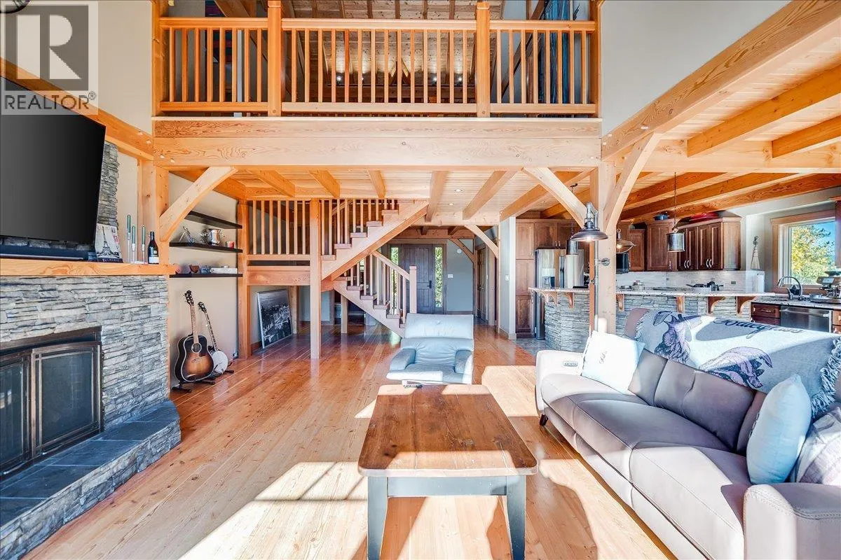 127 GRIZZLY Place