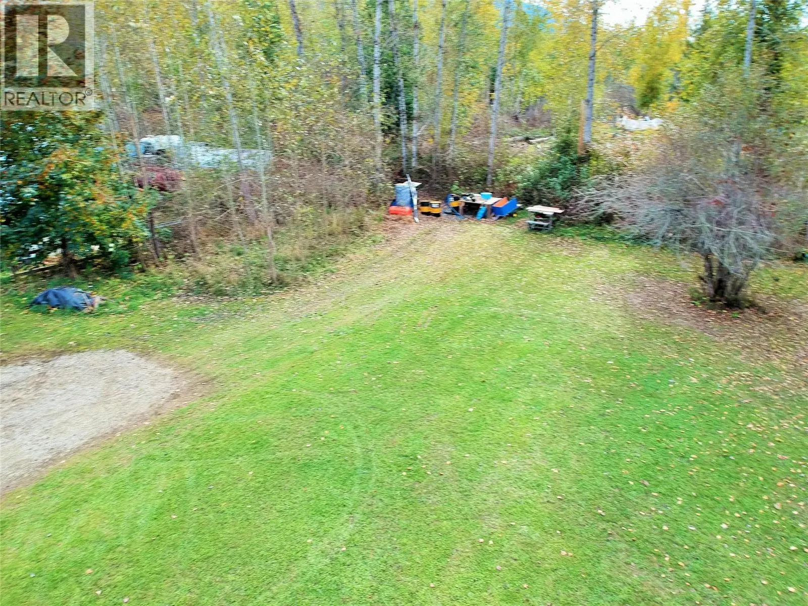 1822 Cemetery Road